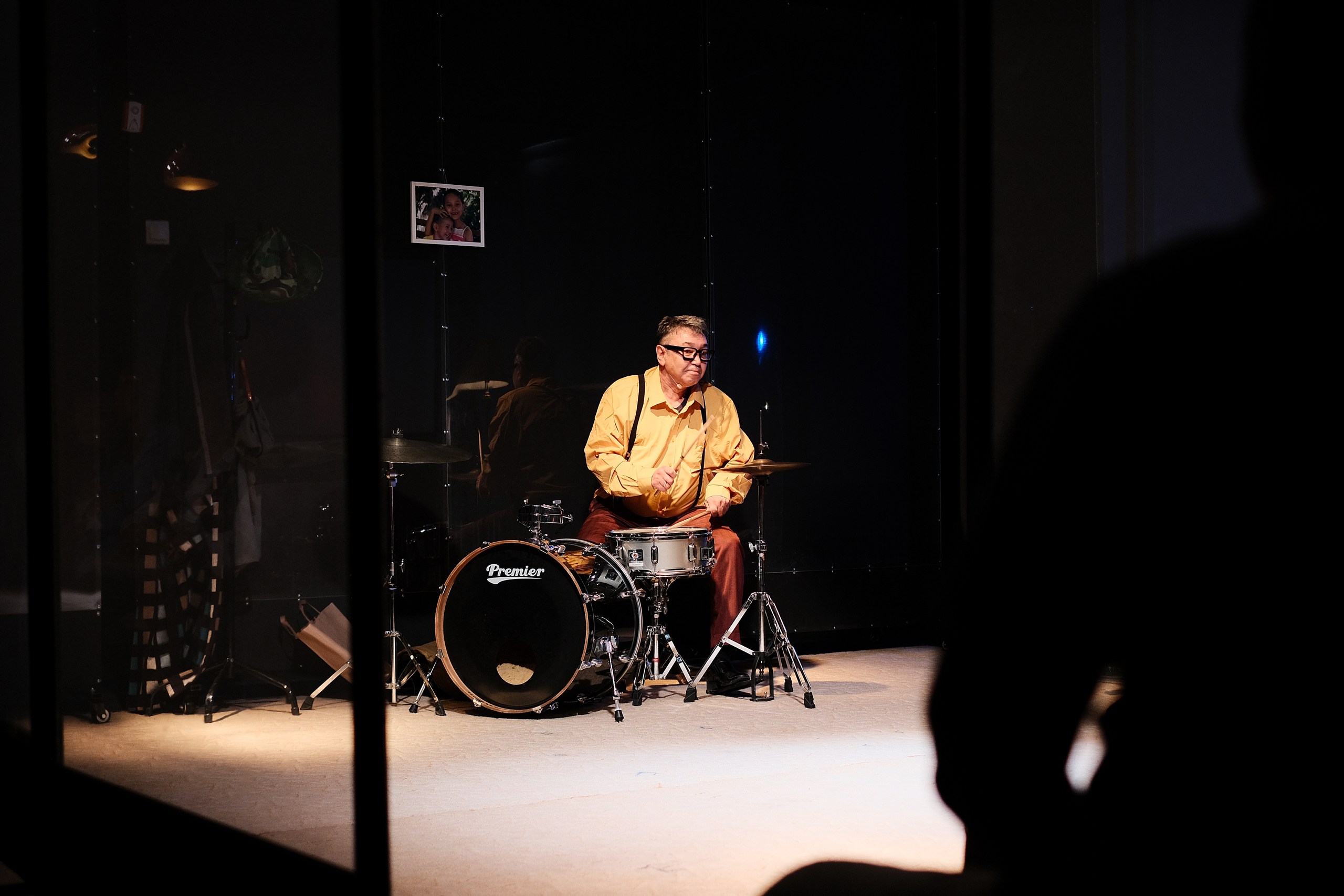 Спектакль «Рок-н-ролл на закате» отправляется в первый тур по Казахстану