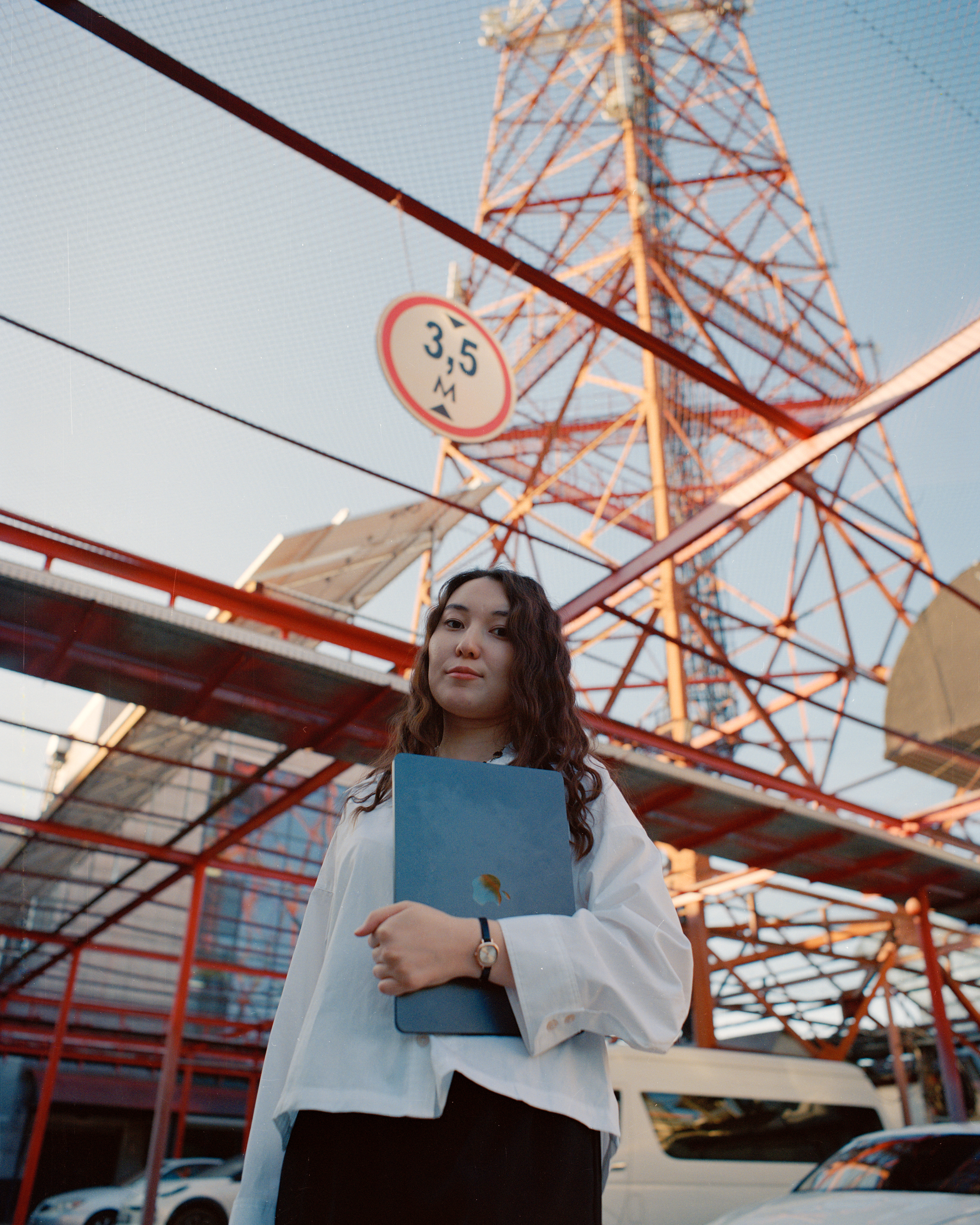 Мне 25, и я работаю в телекоме: благодаря кому мы листаем TikTok и смотрим YouTube