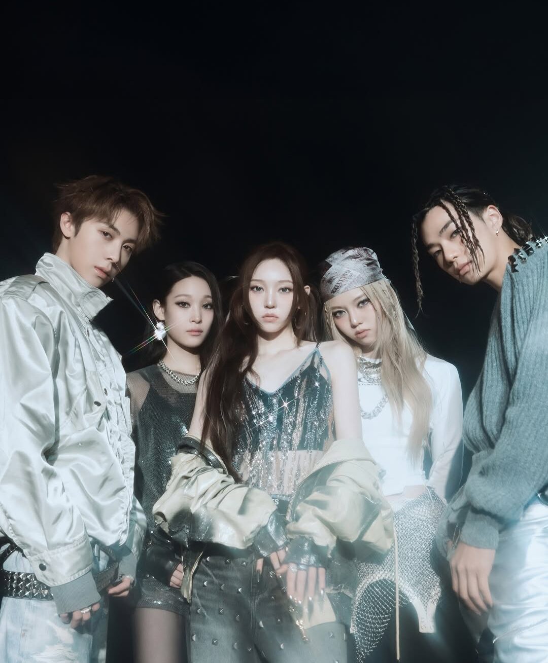 Кто такие AllDay Project, и почему K-pop сообщество объединилось в ненависти к ним