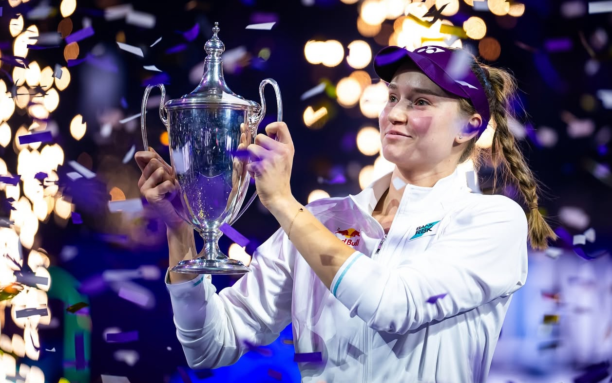 Елена Рыбакина стала чемпионкой Итогового турнира WTA