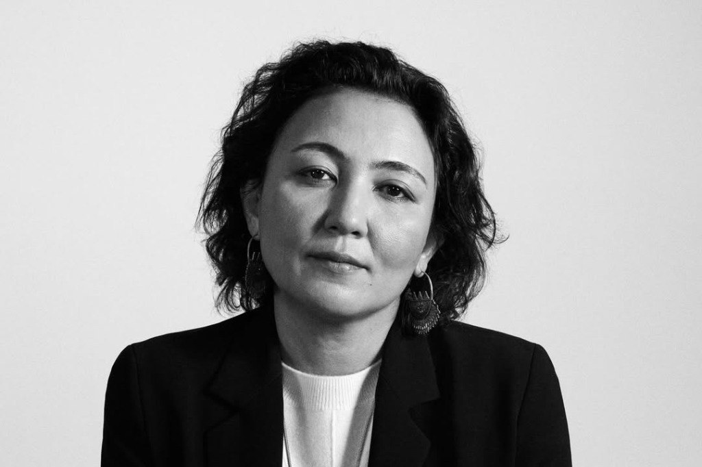 Художница Саодат Исмаилова стала лауреаткой Art Basel Awards