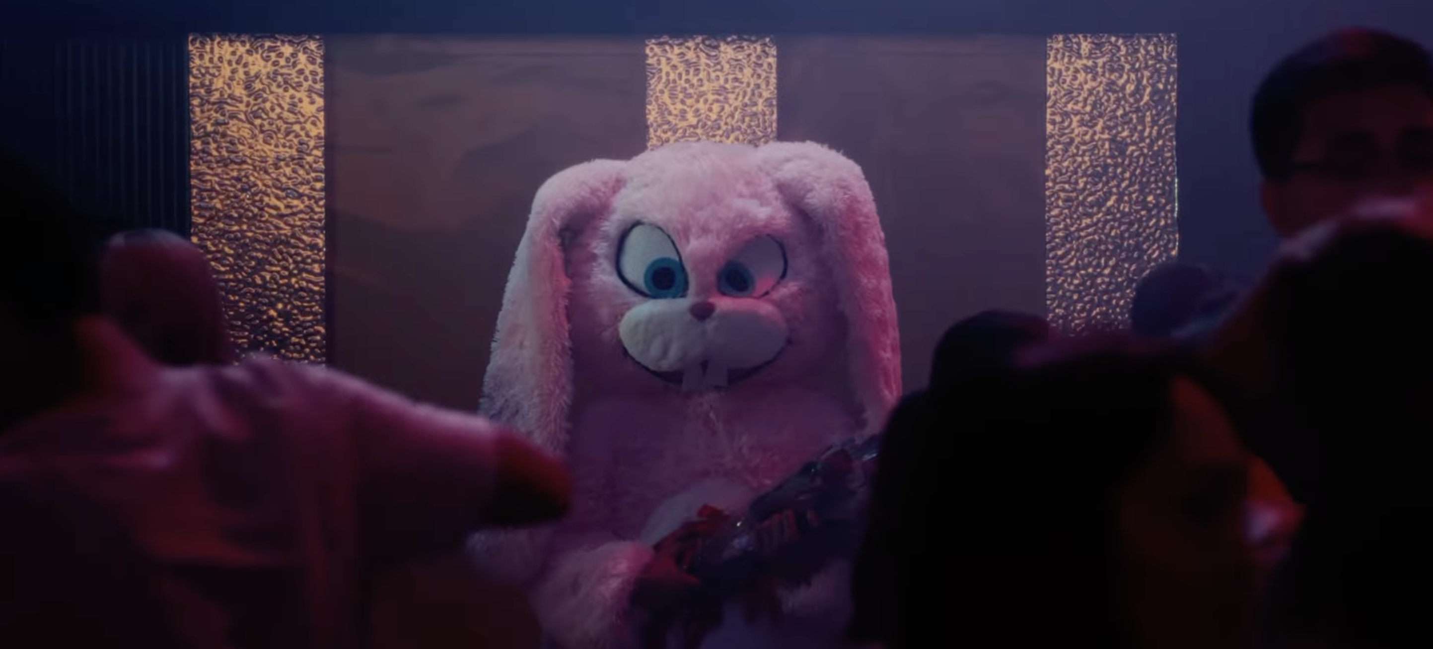 Смотрим трейлер «Охоты на розового зайца»