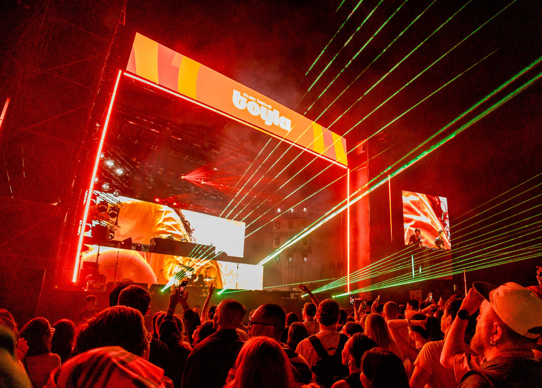 Как превращать идеи в клипы, а мечты — в музыкальные фестивали: интервью с SEED