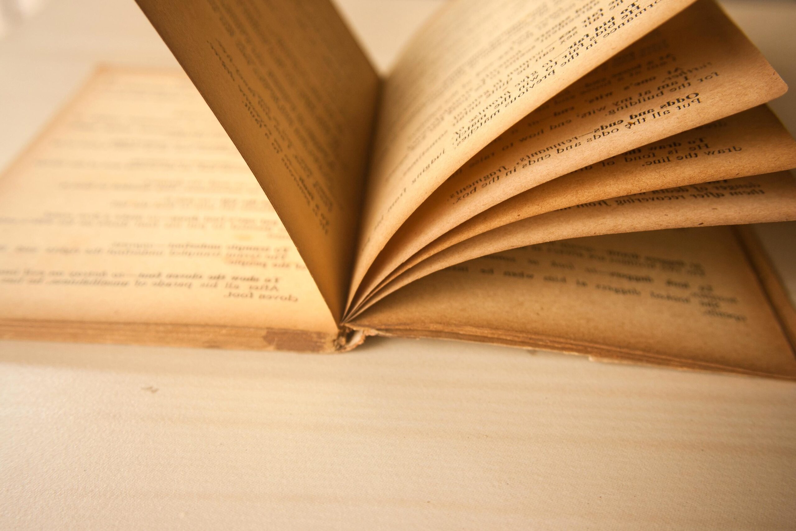 Казахстанцы читают меньше трёх книг в год