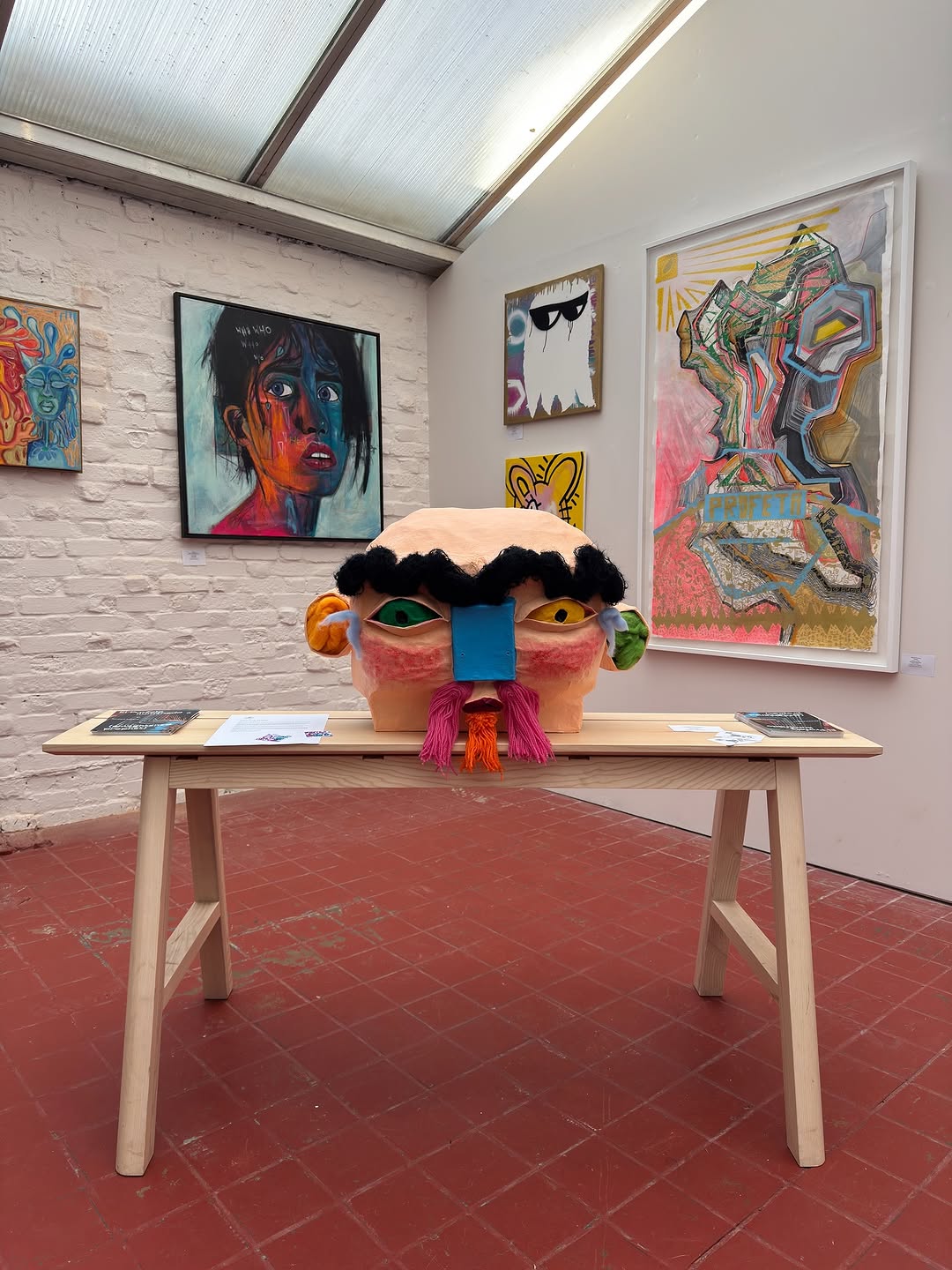 На выставке в Лондоне представили персонажа, вдохновлённого казахским фольклором