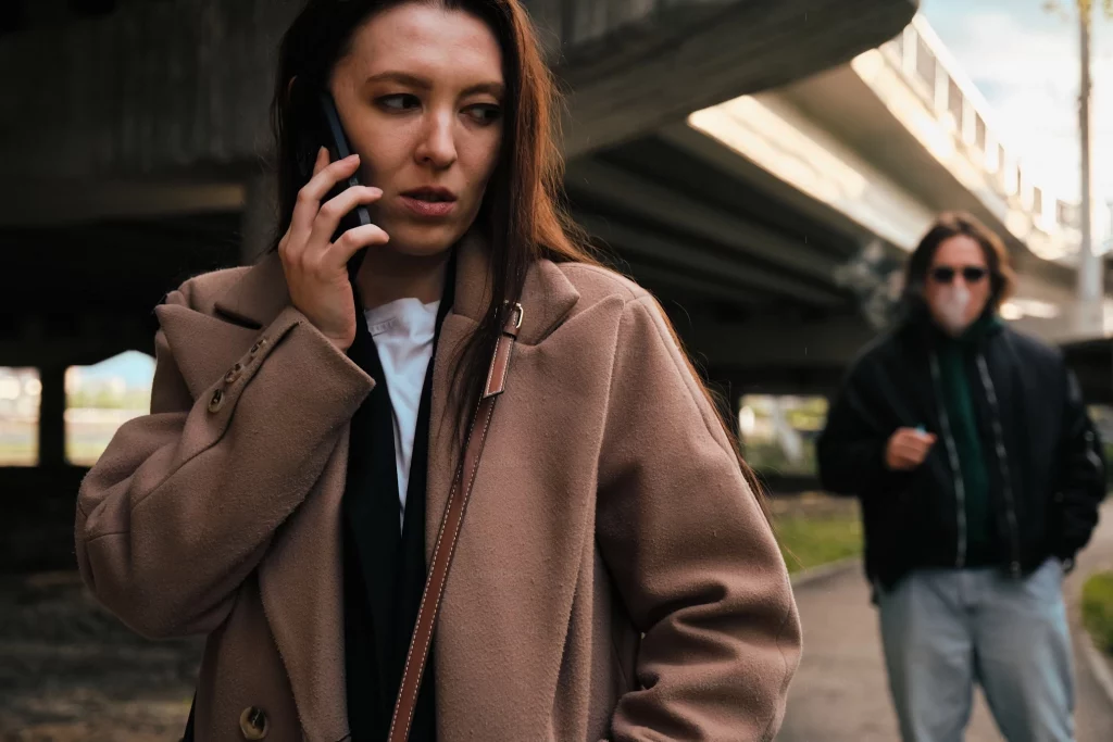 Более 50 дел о сталкинге переданы в суд в Казахстане