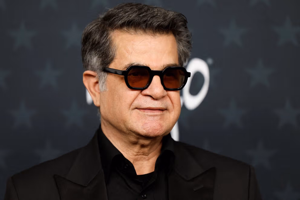 Режиссёр Джафар Панахи вернулся в Иран