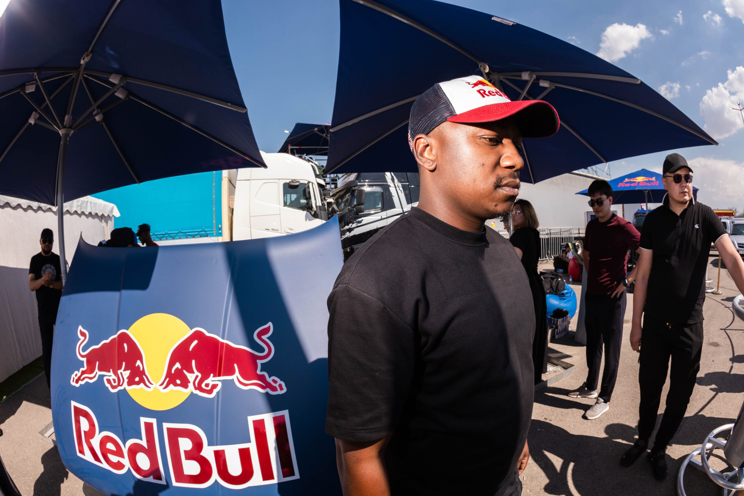 Южноафриканский спиннер Самкелисо Тубане впервые выступил в Казахстане