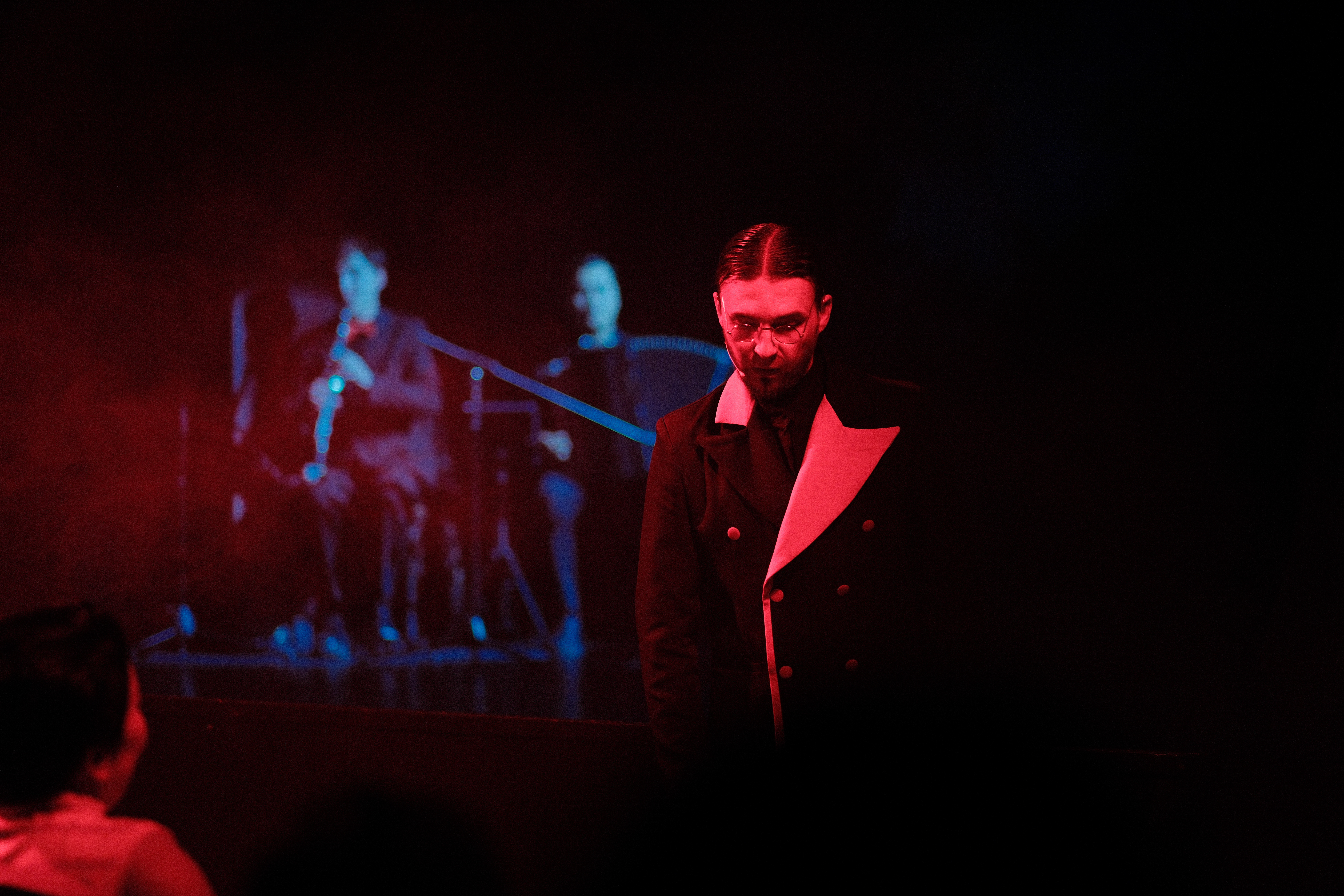 Stages представил в Астане спектакль «Мёртвые души»