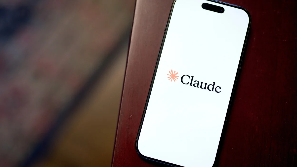 Швеция ограничила доступ к ChatGPT и Claude на рабочих компьютерах